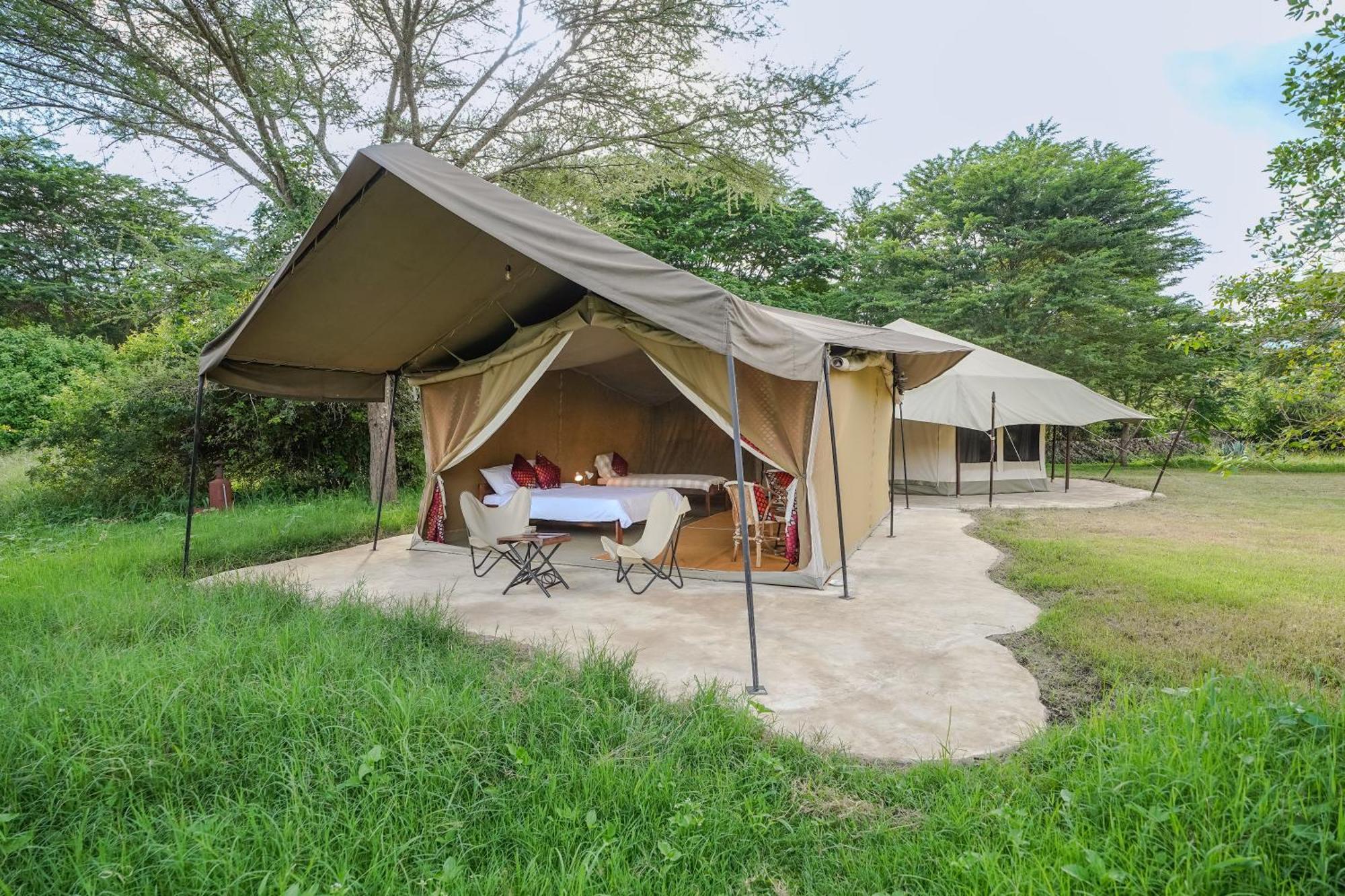 Dolly Farm & River Camp, Luxury Tents Usa River Extérieur photo