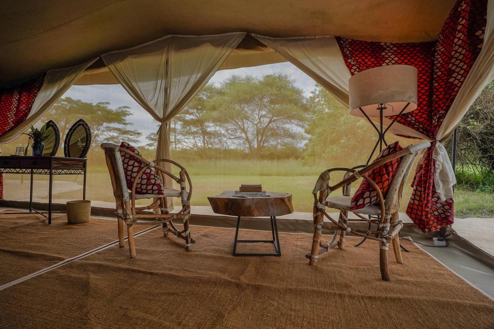 Dolly Farm & River Camp, Luxury Tents Usa River Extérieur photo